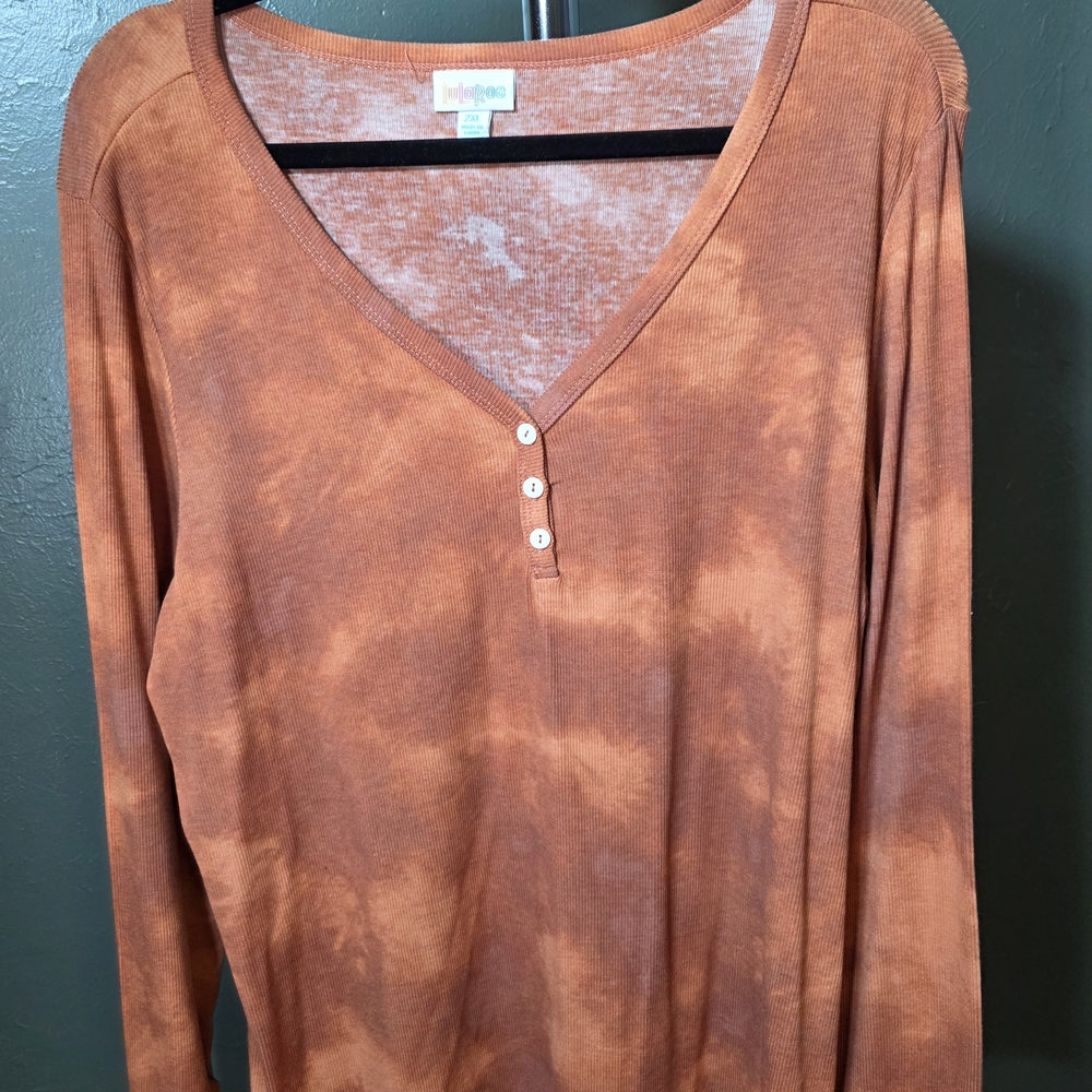 LuLaRoe Ruby Rust and Indigo Tie-Dye V-Neck Henley Long Sleeve